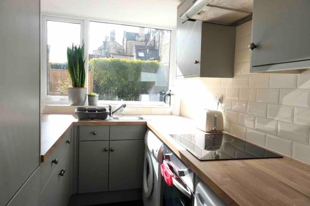 Regency Cottage 10 Minutes From Bath City Centre Bagian luar foto