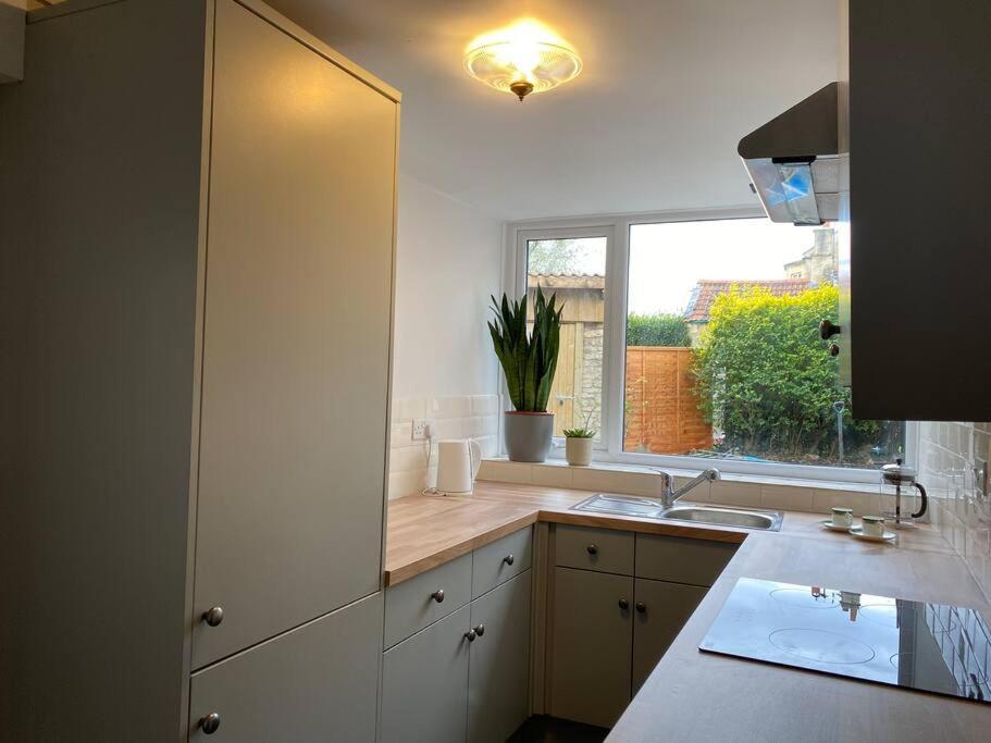 Regency Cottage 10 Minutes From Bath City Centre Bagian luar foto