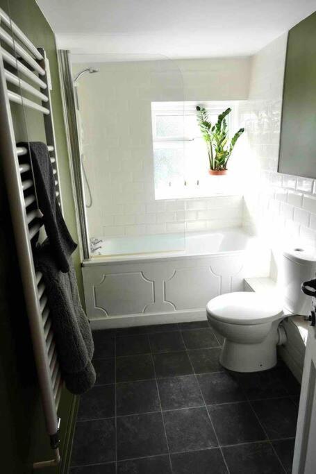 Regency Cottage 10 Minutes From Bath City Centre Bagian luar foto